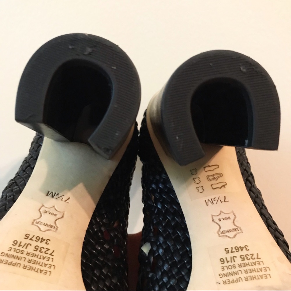 Tory Burch “Grove” pumps. - Picture 4 of 7